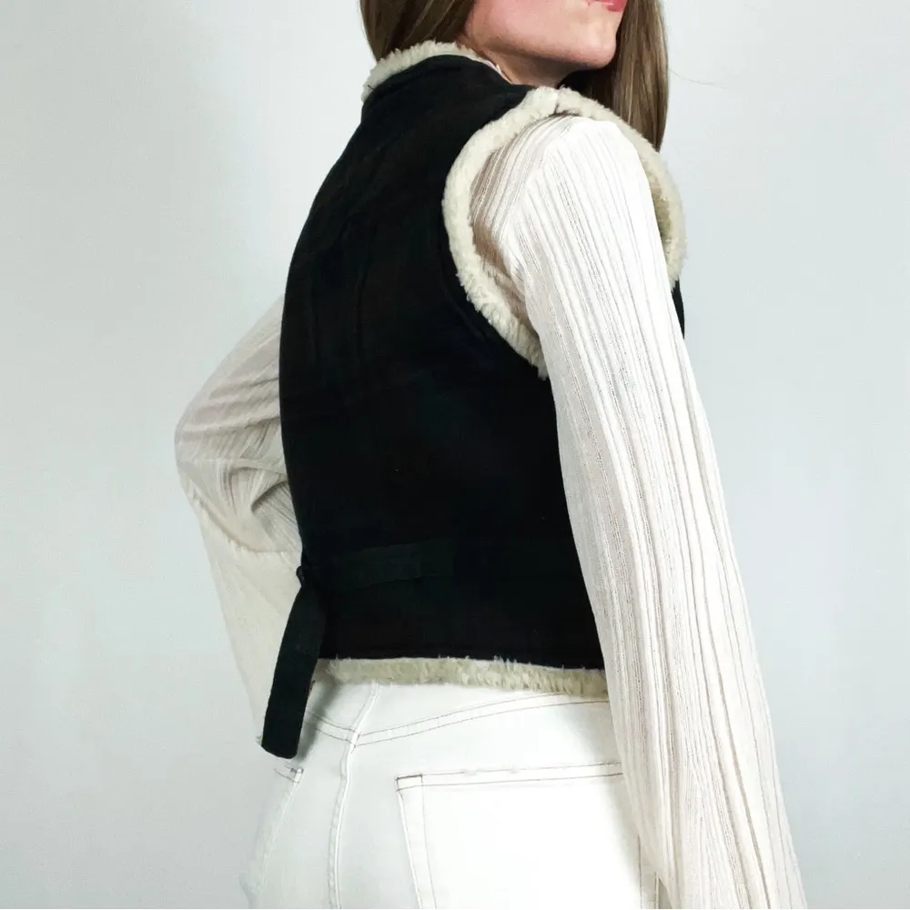 Vintage Faux - Image 5