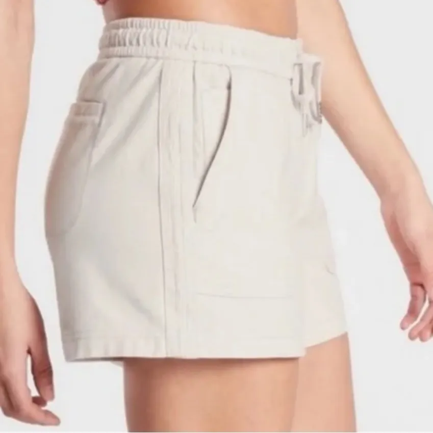 Athleta Farallon Cream Athletic Knit Pull On Shorts - Image 3