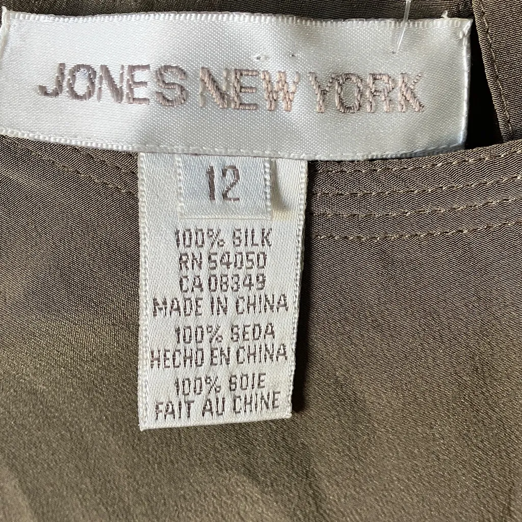 FINAL MARKDOWN Jones New York Silk Top 12 - Image 2