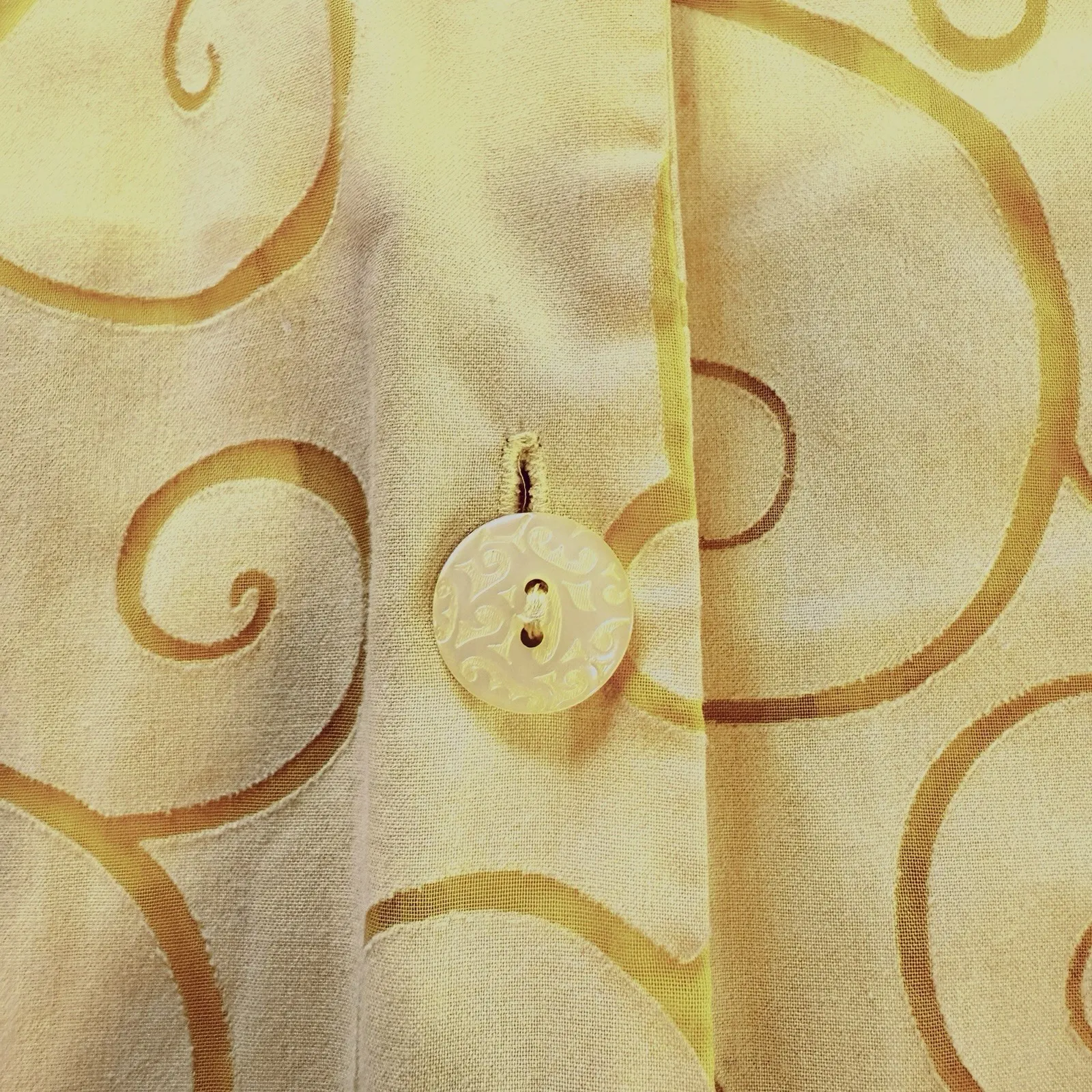 Maggie Barnes Butter Yellow Scroll Flare Ruffle Sleeve Button Up‎ Blouse Size 4X - Image 7