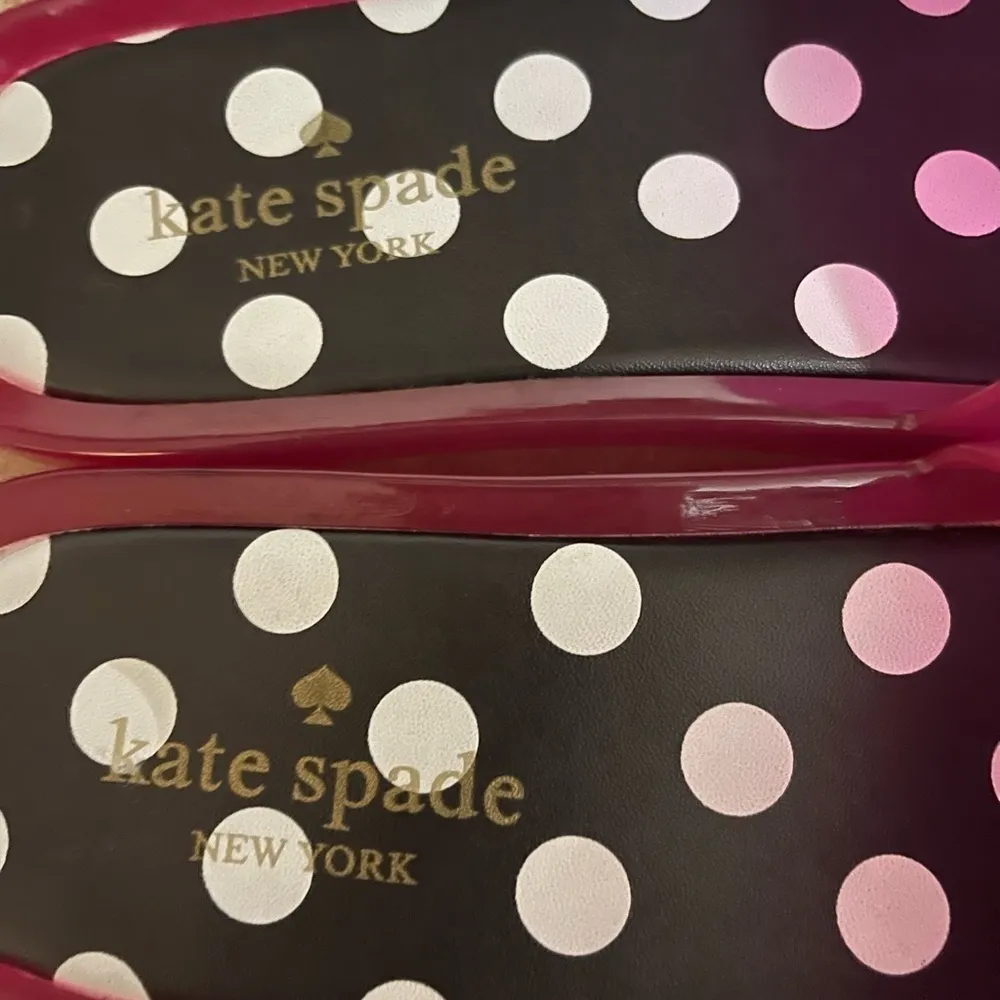 Kate Spade pink jelly slides with rose & black & white polka dot soles. - Image 4