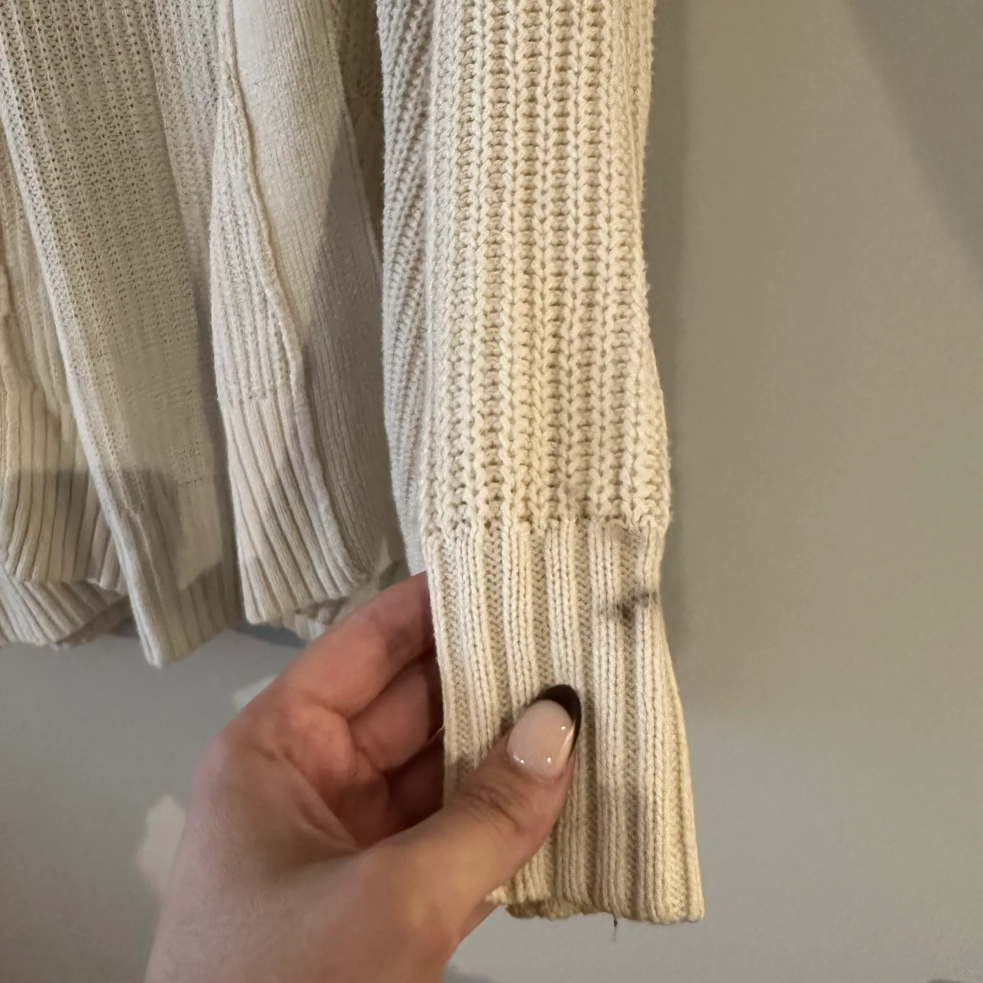 BDG Urban Outfitters Cardigan - Image 9