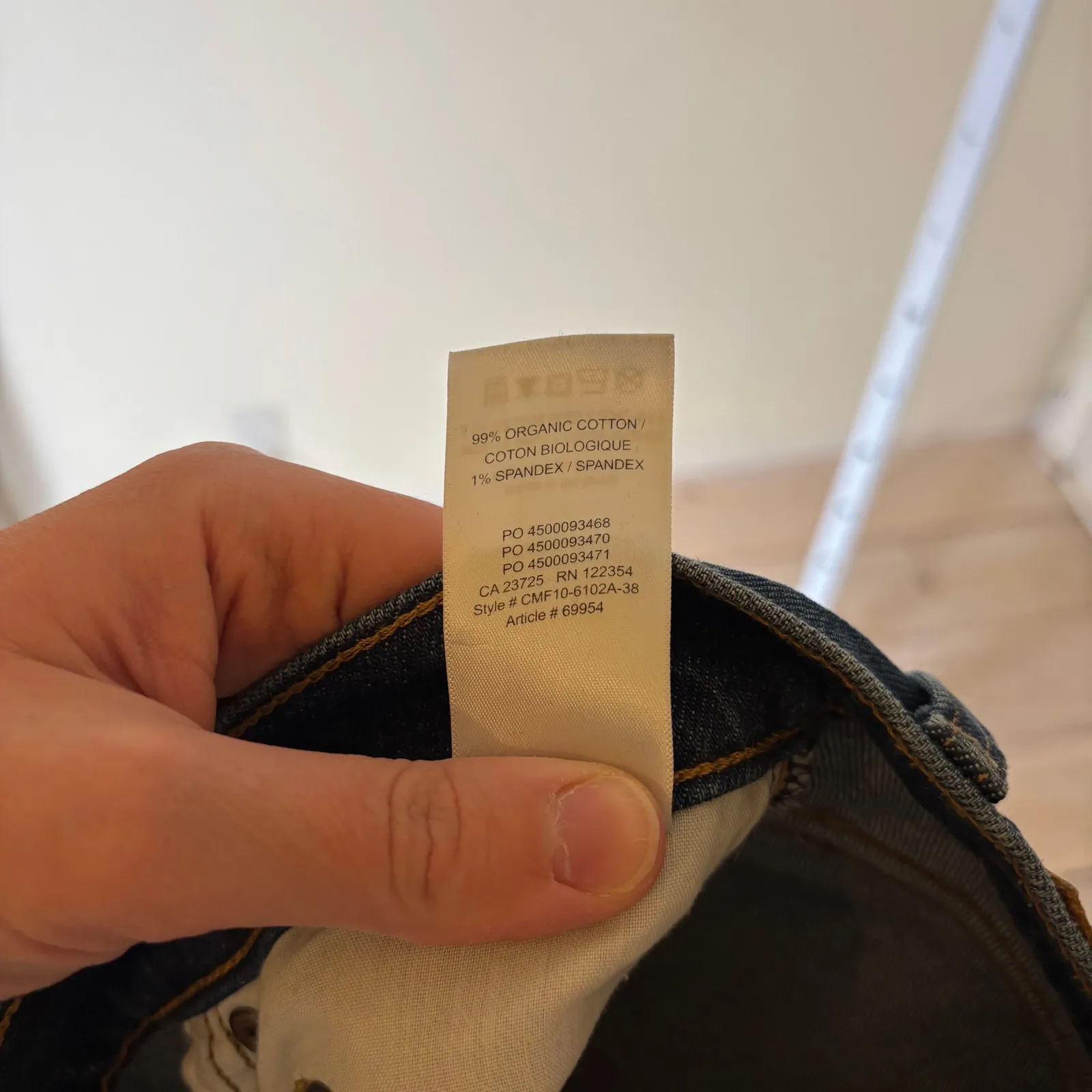 Aritzia Denim Forum EUC Women's The Yoko High Rise Slim Jean Size 25 Blue - Image 10