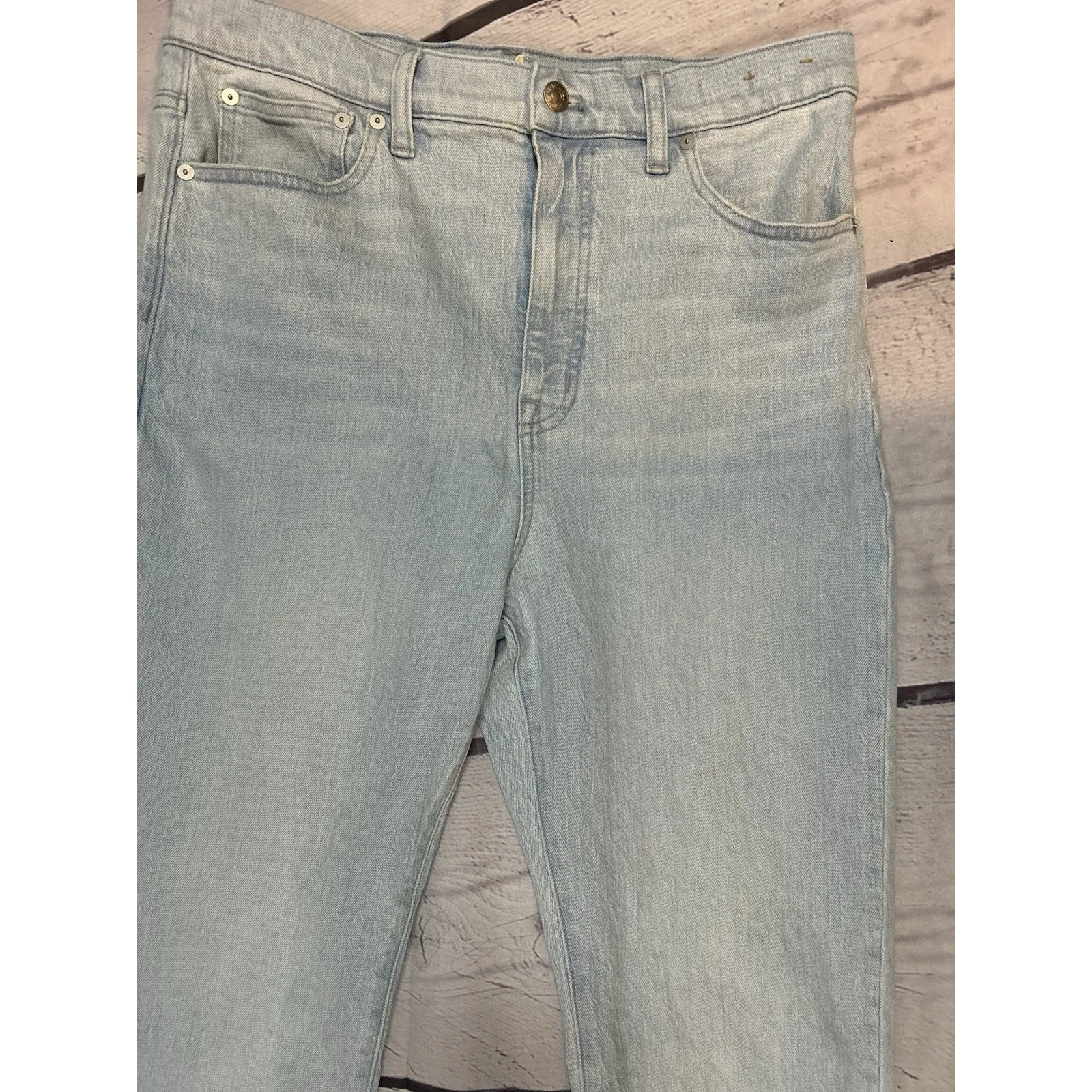 Light Wash ’90s Straight Jeans Madewell 30T High Rise in Good Condition - Image 2