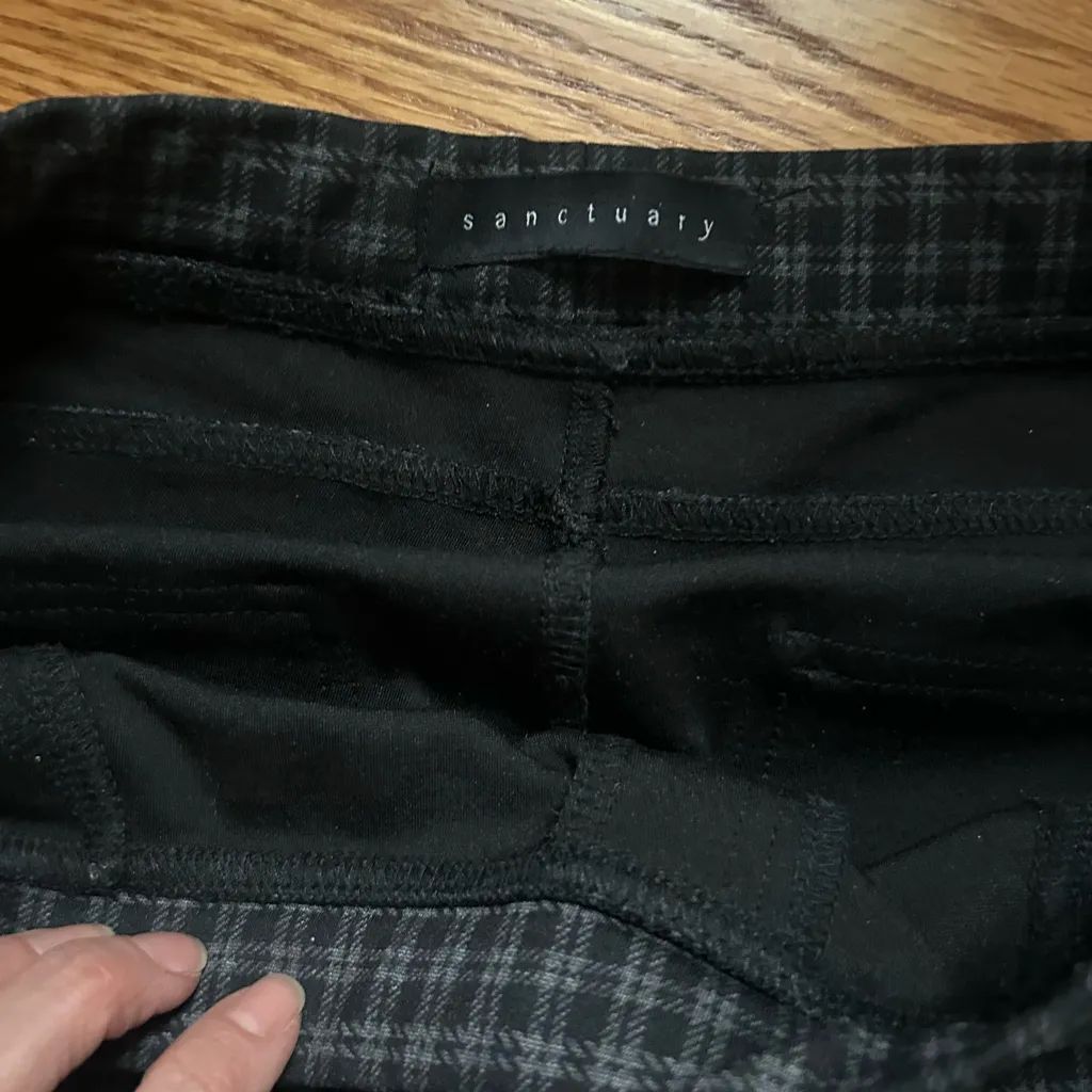 Sanctuary  Black and Gray Plaid pants - Image 4