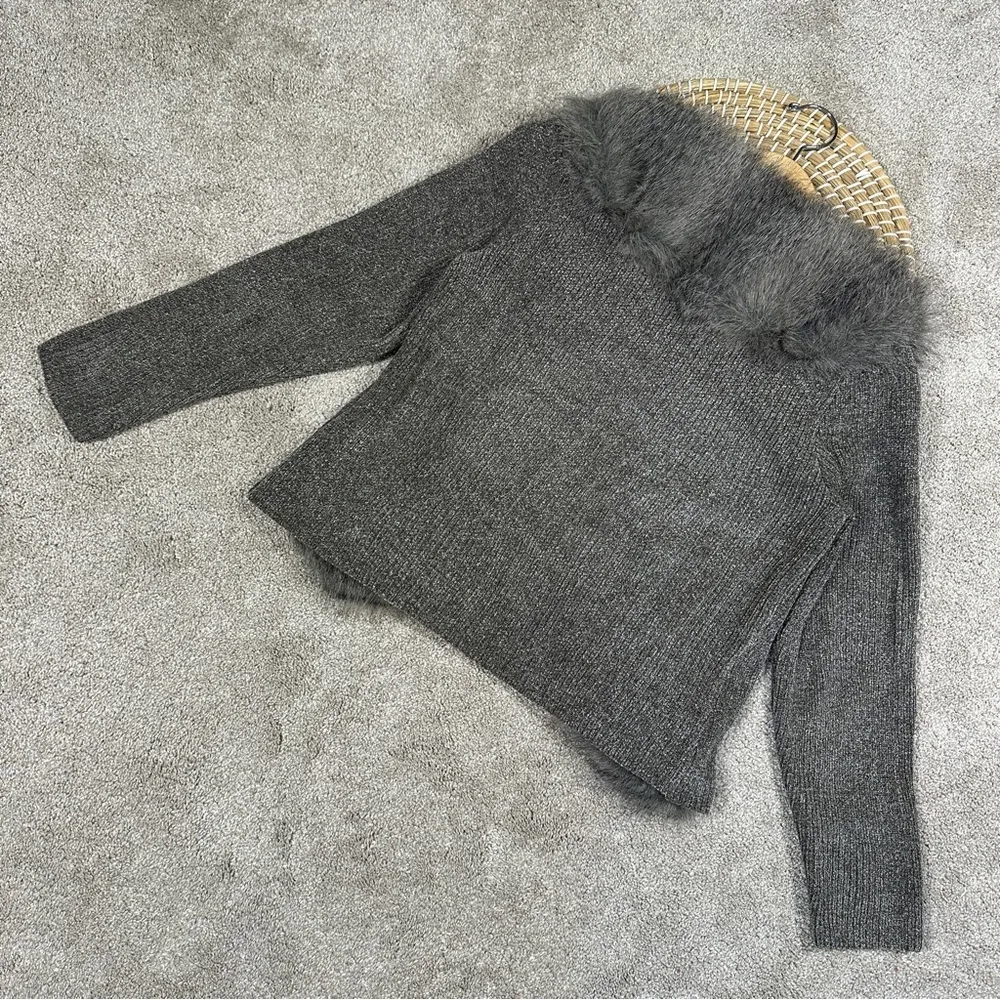 Lisa International Y2K 90s Faux Fur Collared Cardigan Sweater V - Image 7