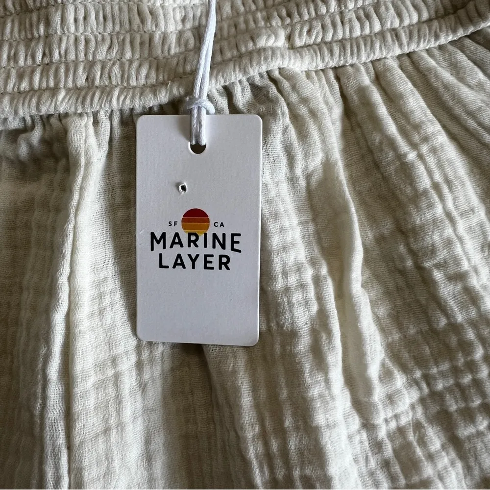 Marine Layer Gigi Crinkle Gauze Shorts Cream
White NWT Size Medium - Image 4