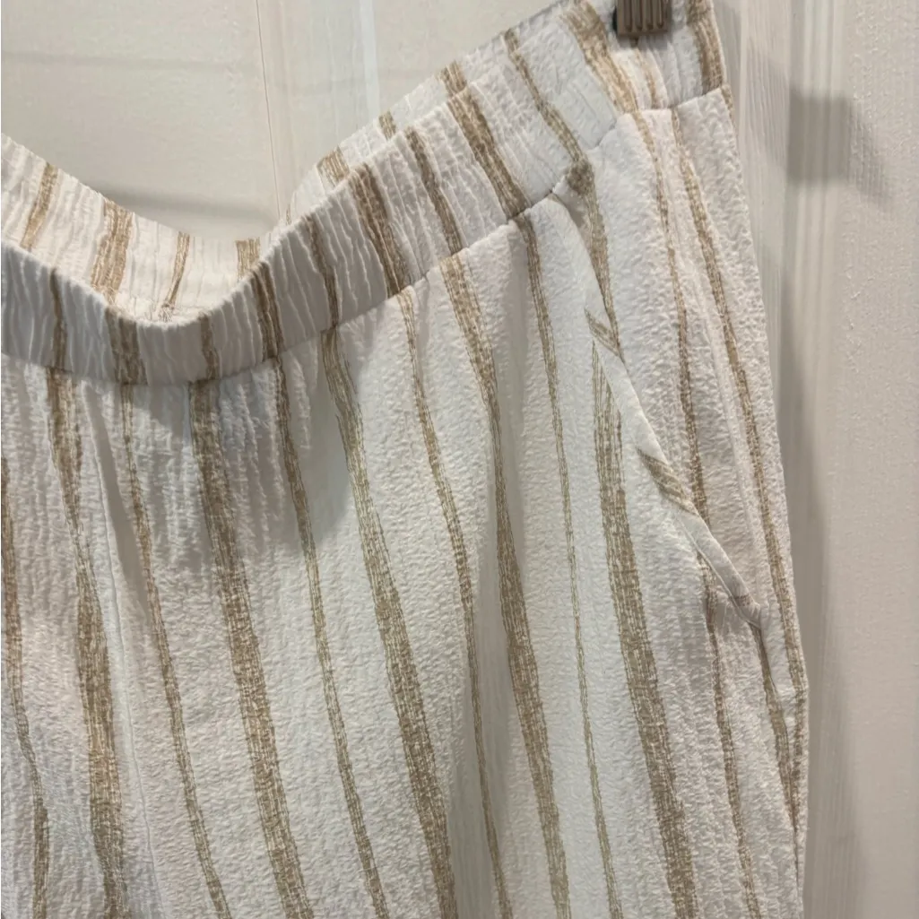 JM Collection White and Tan Striped Cropped pants size Medium‎ - Image 8