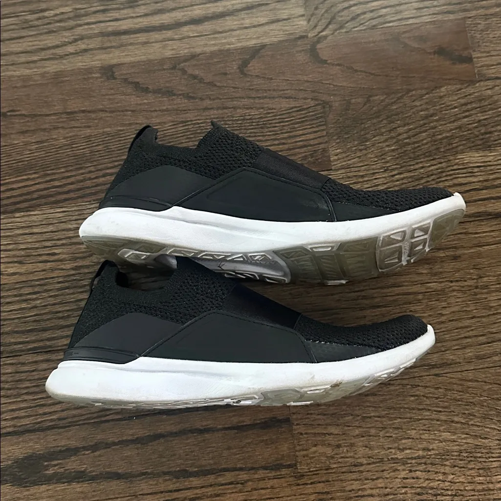 APL Women's TechLoom Bliss - Image 5