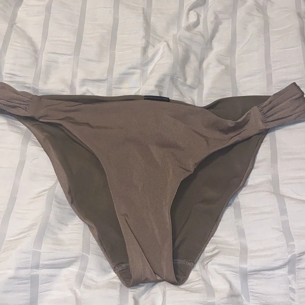 ✨HP✨H&M Balconette Bikini Bottoms✨ - Image 3