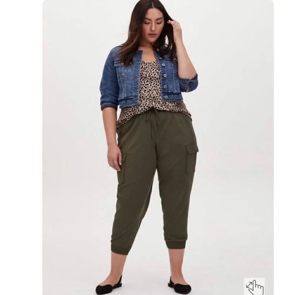 Torrid Ava Stretch Challis Cami Chee Leopard Size 4 (4X) - Image 4