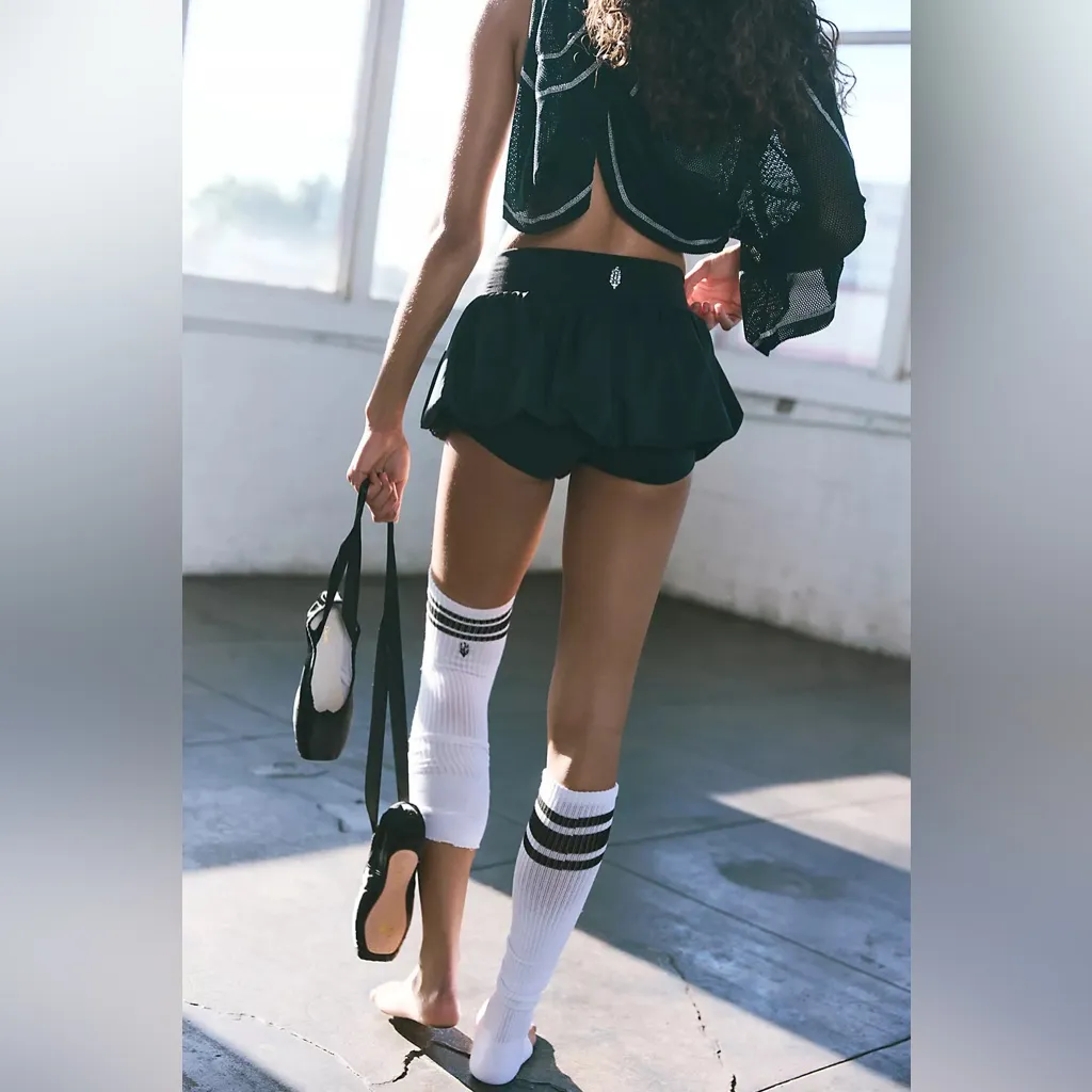 Free People NWT Dance All Day Bubble Skort - M - Image 3