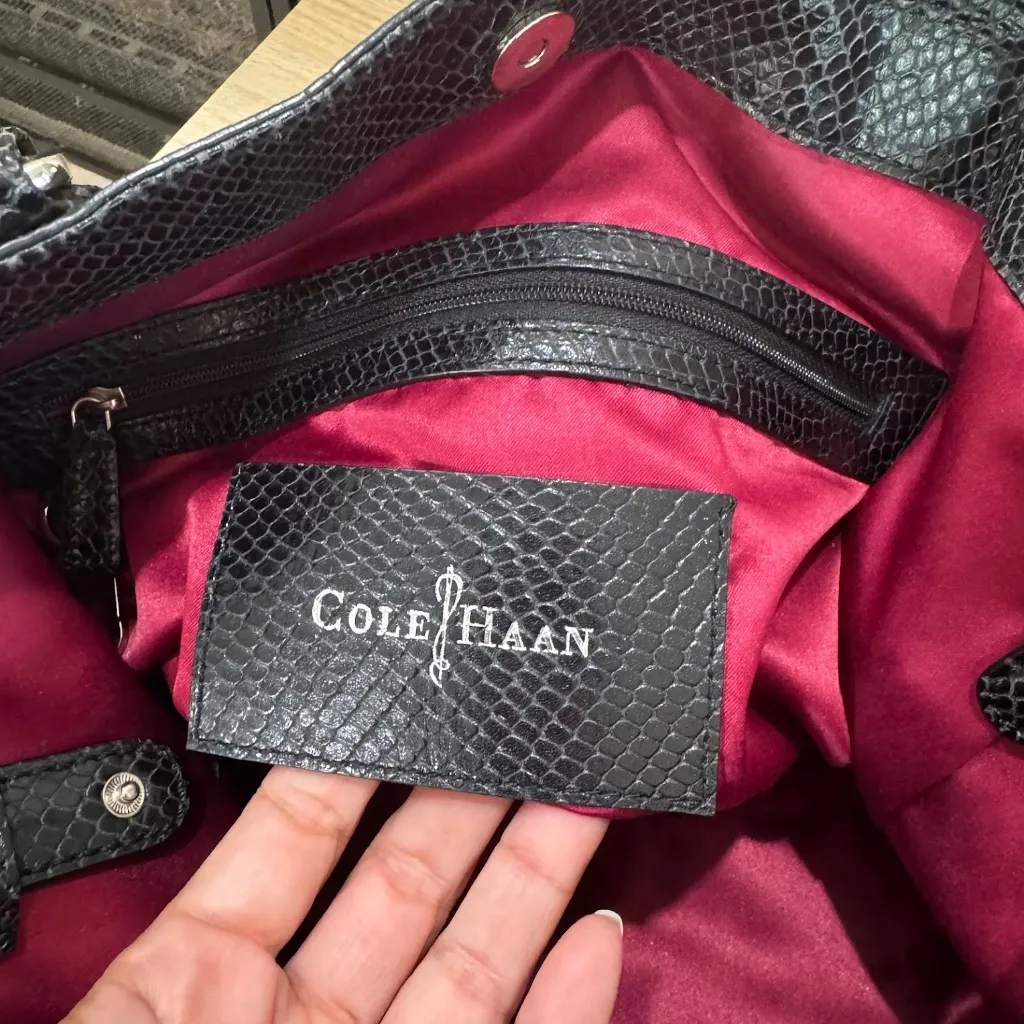 Cole Haan Black Python Leather Snakeskin Medium Crossbody Shoulder Bag Purse - Image 8