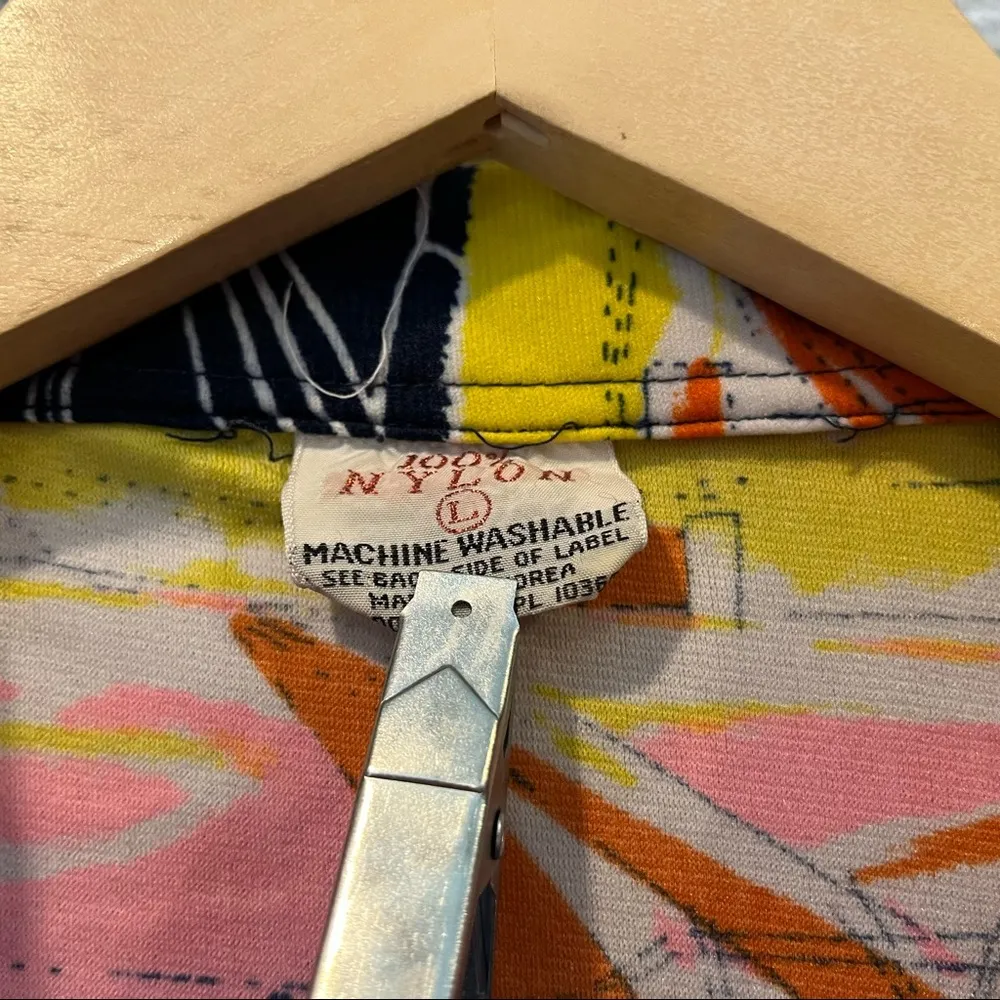 Vintage 70’s 100% Nylon Abstract Print Button Up Shirt Size Women’s Extra Small - Image 6