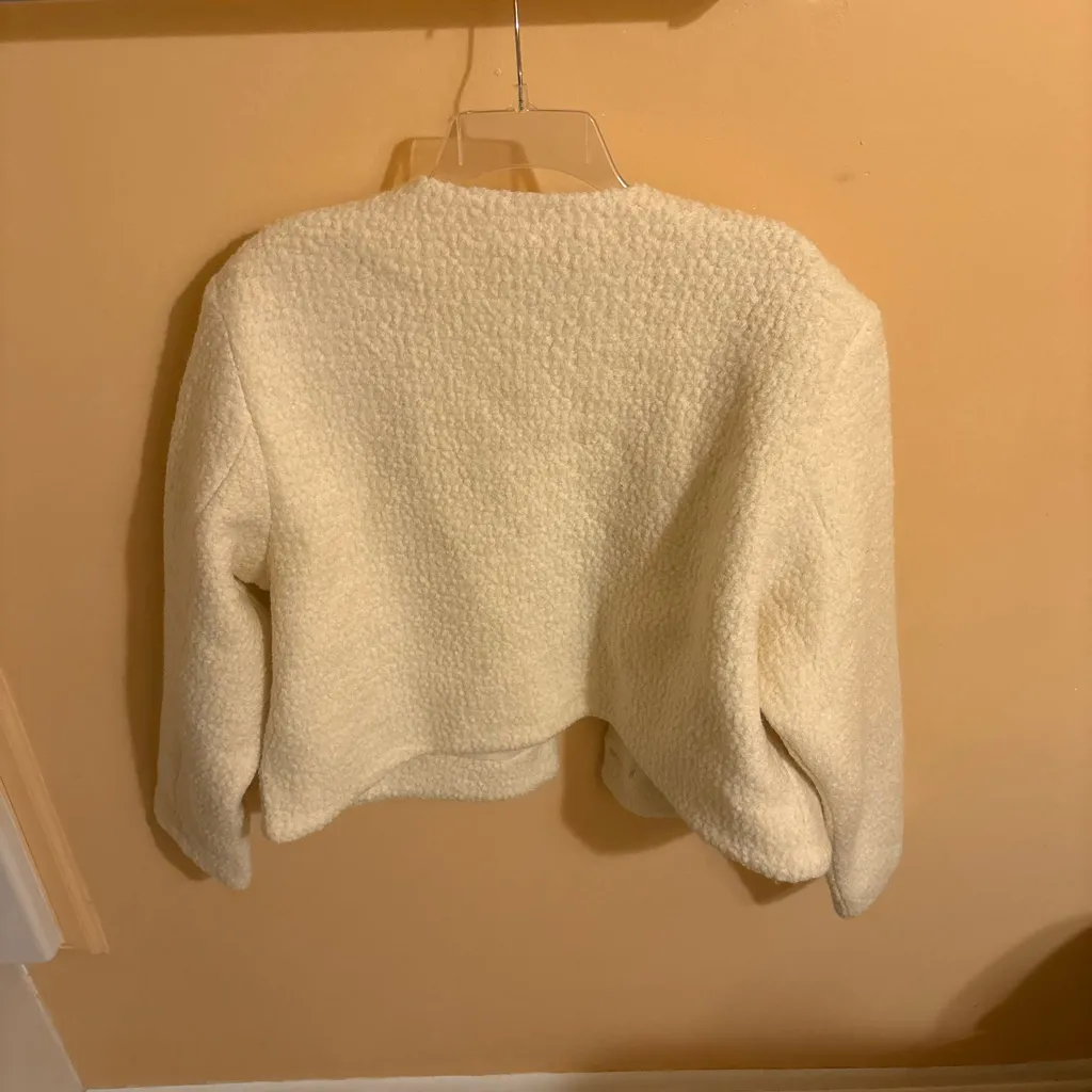 NWT Abercrombie & Fitch Cream Boucle Fabric Gold Button Blazer - Image 8