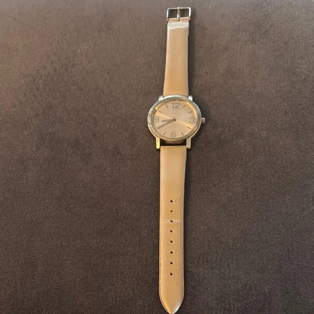 Minimalist Analog Leather Watch Tan Silver Tone Stainless Steel Japan Movement - Image 2