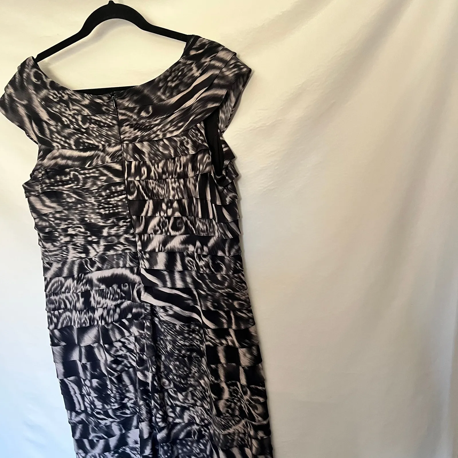 Adrianna Papell Ruffle Sheath Dress Sz 14 Tiered Abstract Glam Art Deco Cocktail - Image 5