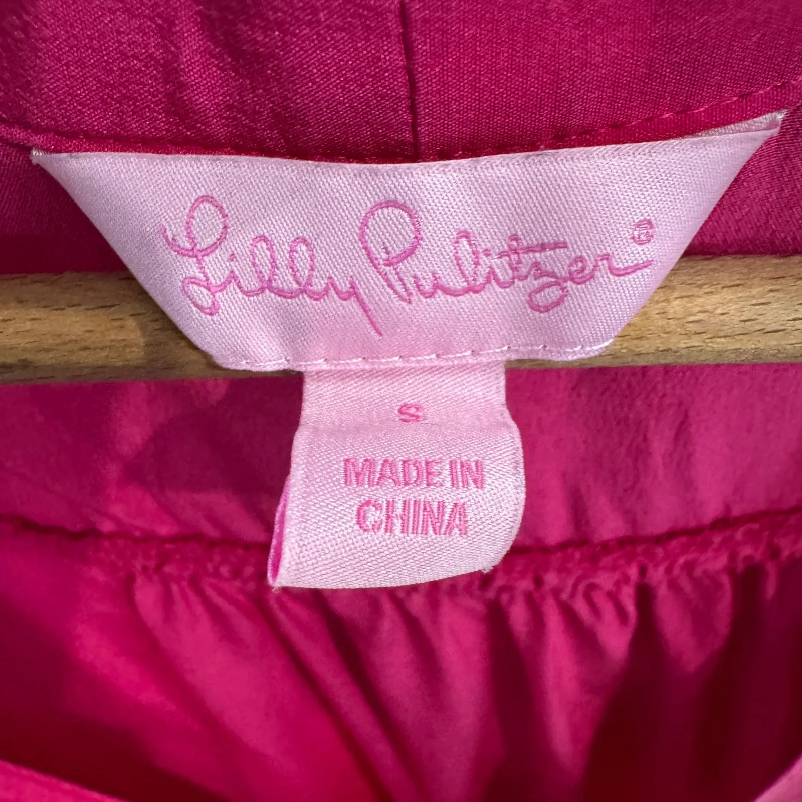 Lilly Pulitzer Hot Pink Silk Raleigh Sleeveless Tie Neck Blouse Top Size Small - Image 3