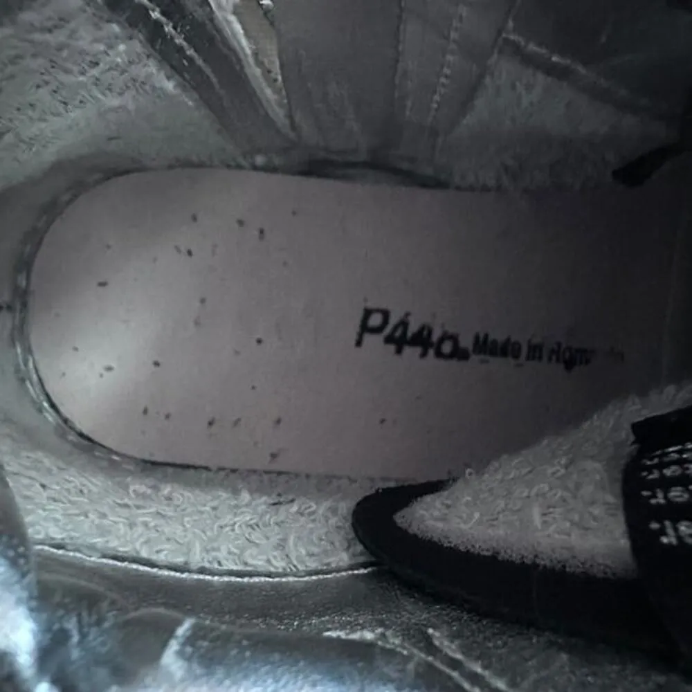 P448‎ Women's 36 High Top Skater Sneakers red black Snakeskin Python Print - Image 8