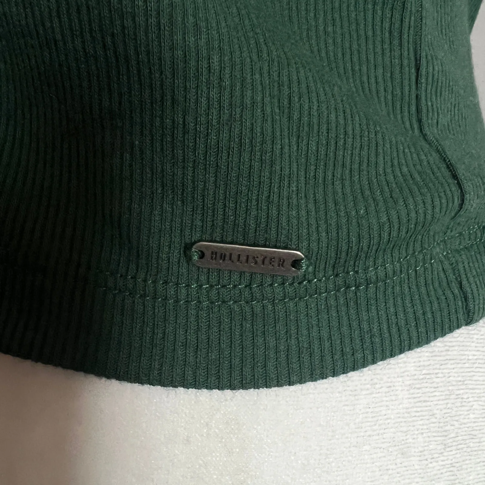 Hollister Henley Crop Top,‎ Y2K Coquette Retro Indie Sleaze Bella Swan Small - Image 4