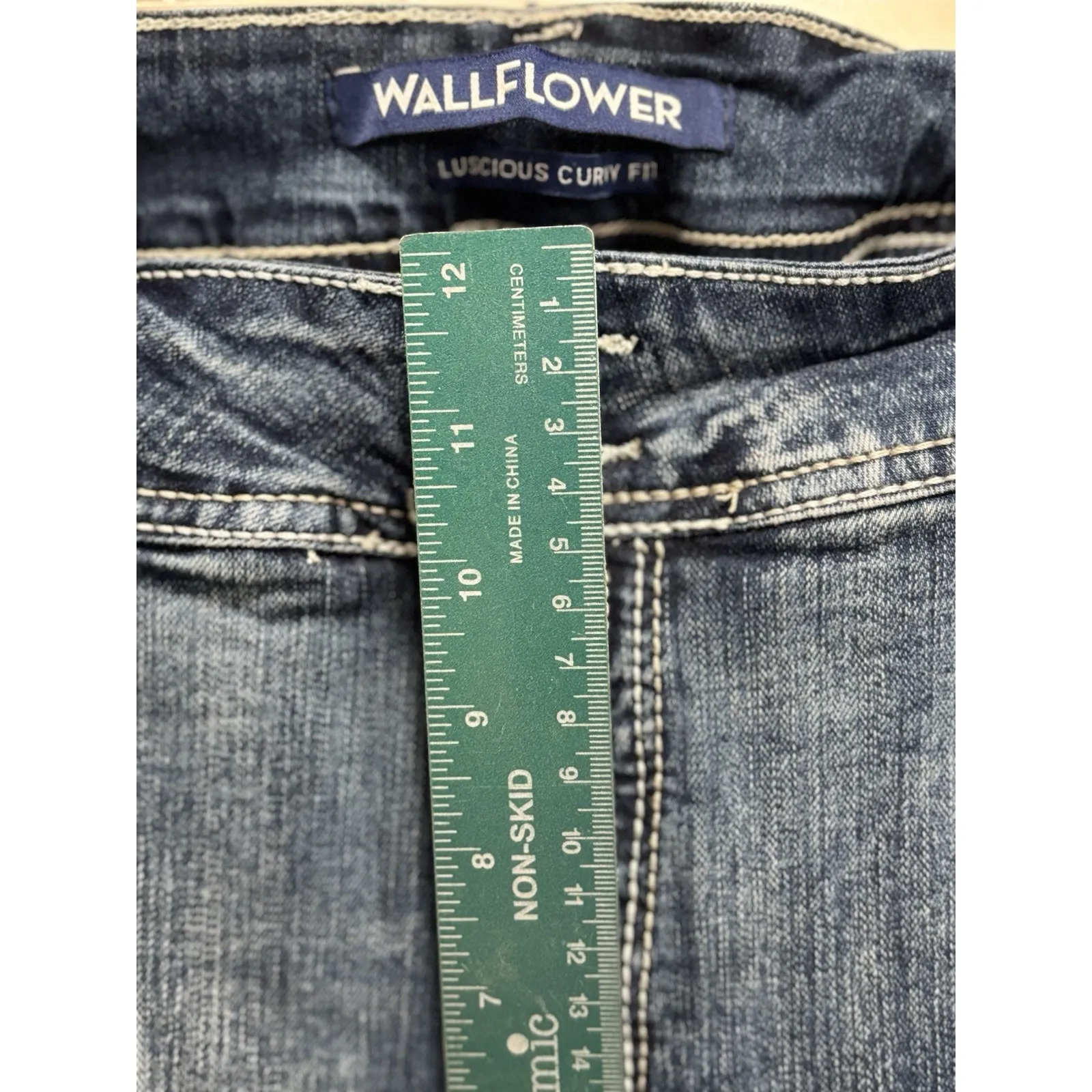 Wallflower Luscious Curvy Skinny High Rise Denim Jeans Size 22 Embroidered‎ Gems Blue - Image 3