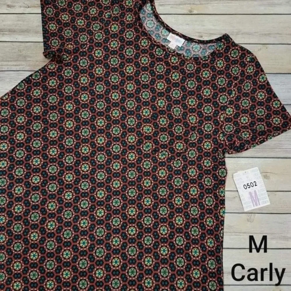 Lularoe Carly Black Pink Printed High-Low Dress Size Med NWT #4141 - Image 2