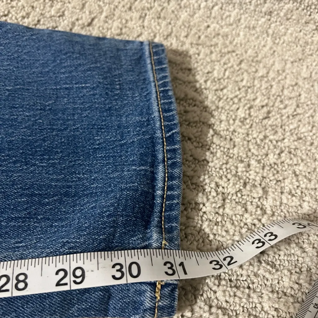 Old Navy Women's Straight Leg Blue Jeans - Image 6