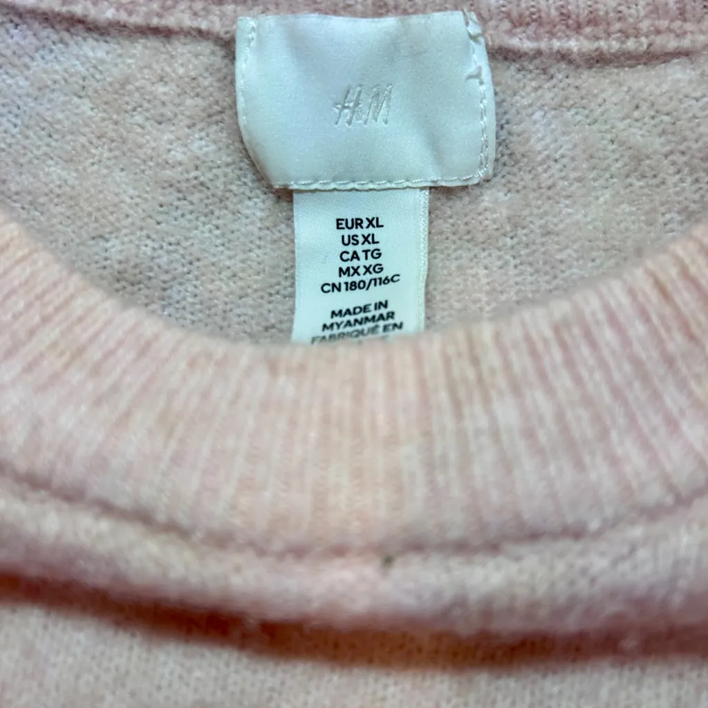 H&M Light Pink Crew Neck Sweater - Image 2