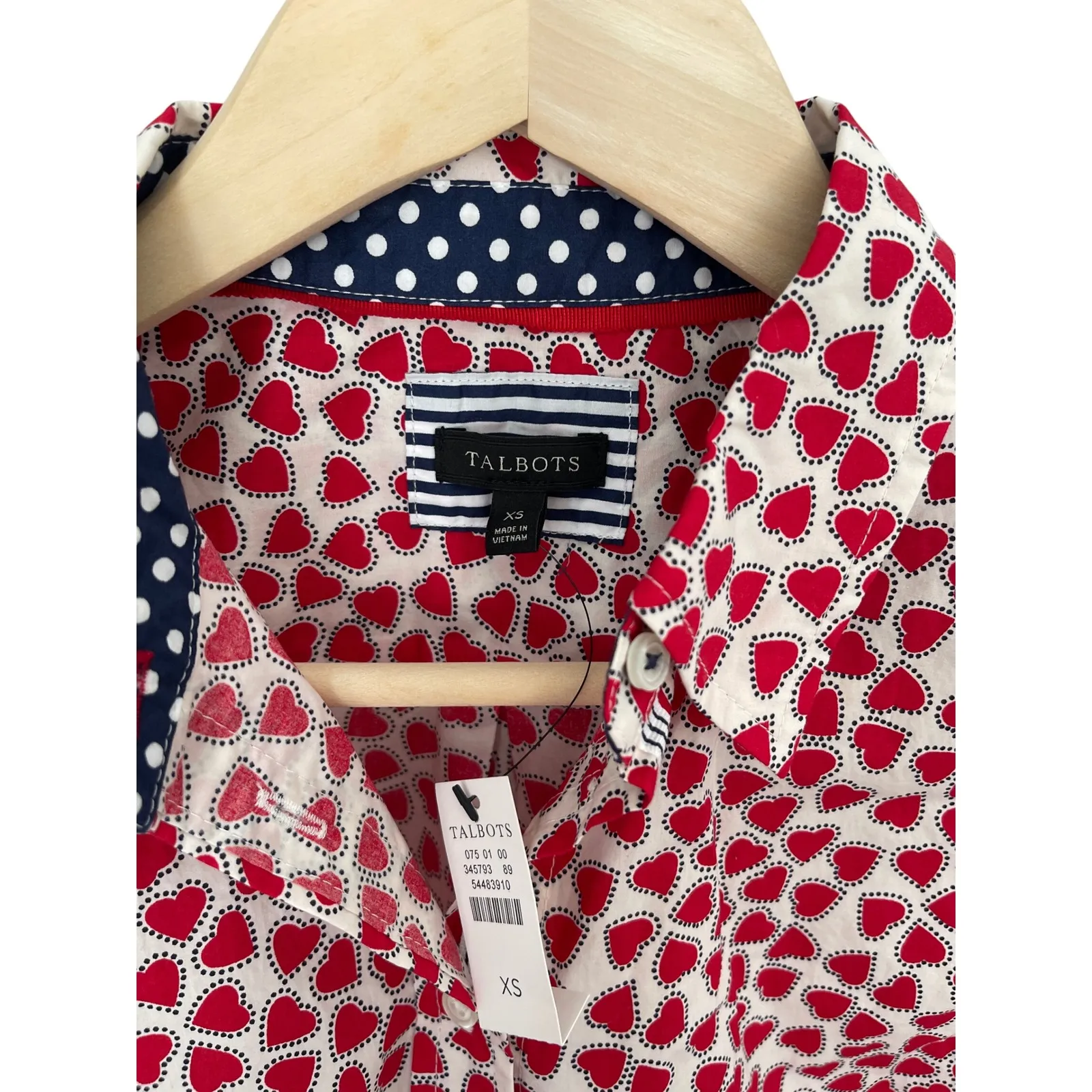 Talbots XS Button Down Shirt Red Heart Print‎ Long Sleeve Polka Dot Trim - Image 4