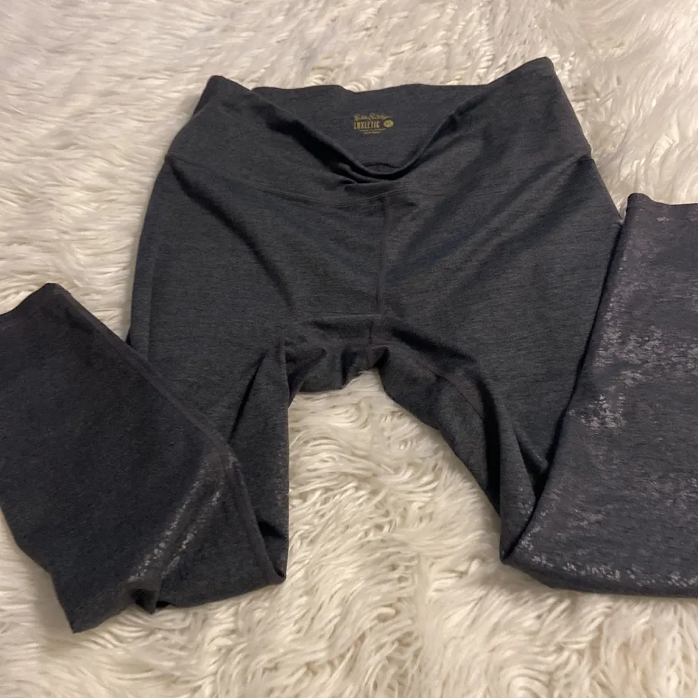Lilly Pulitzer Luxletic  Gray Leggings Sleek Stretchy Design size XL BNWOT - Image 11