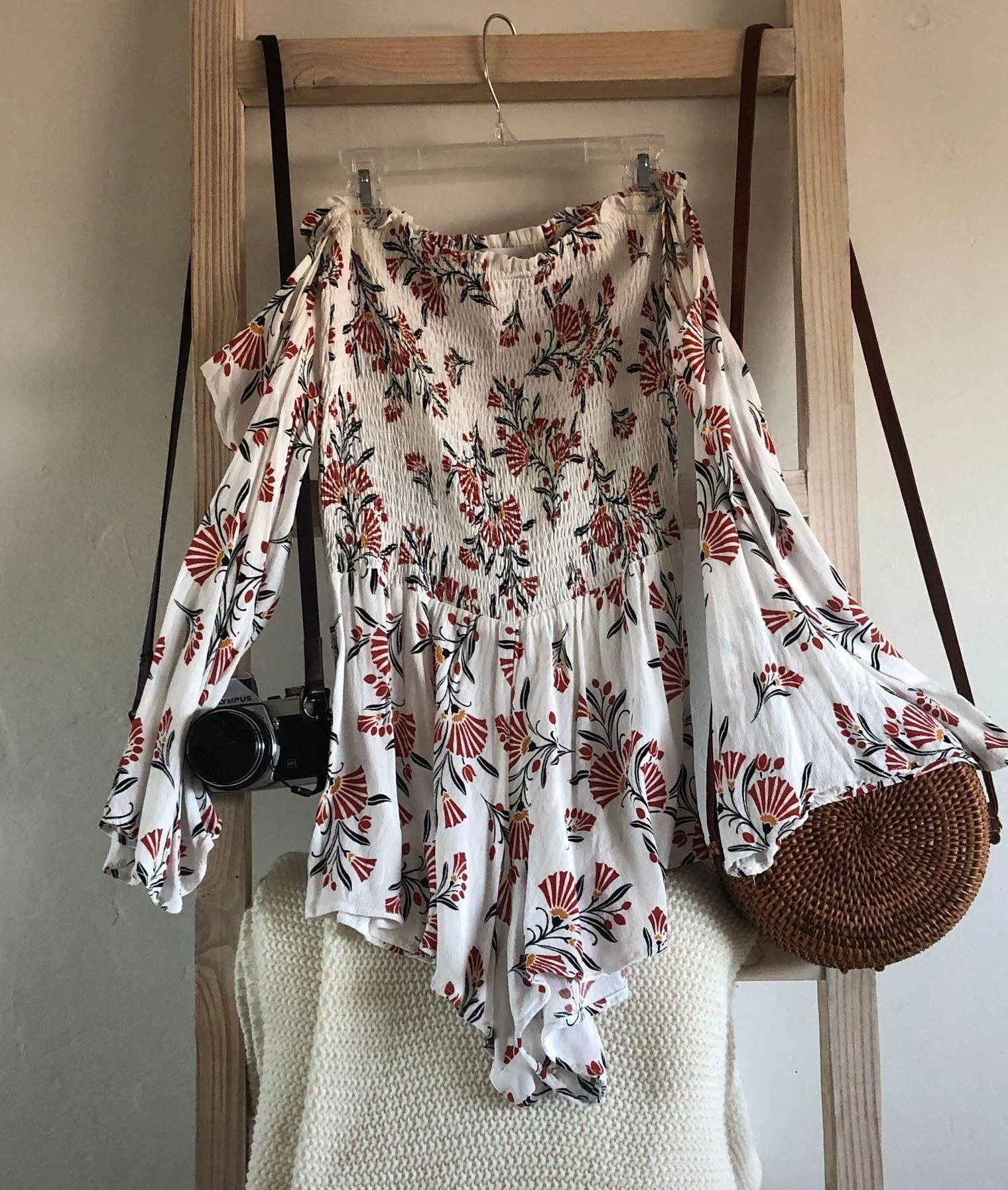 Off the Shoulder Long Sleeve Floral Romper - Image 3