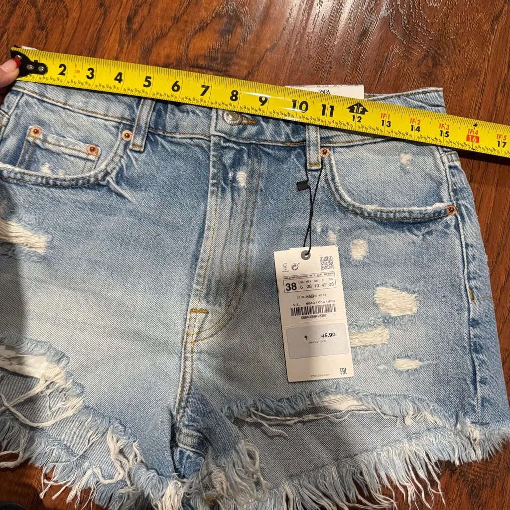ZARA Women’s Ripped Blue Denim High Waist Shorts Size 6 NWT Festíval - Image 5