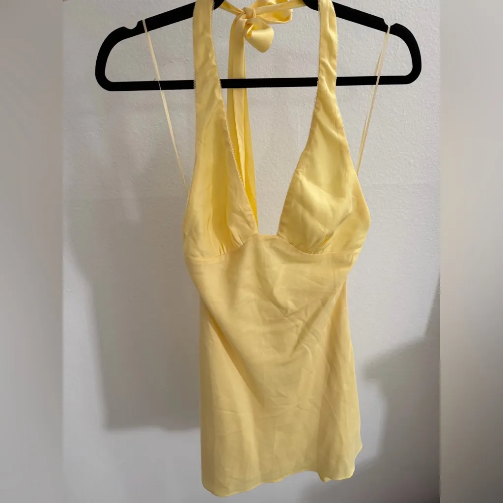 Cotton Candy Yellow Backless V - Image 3