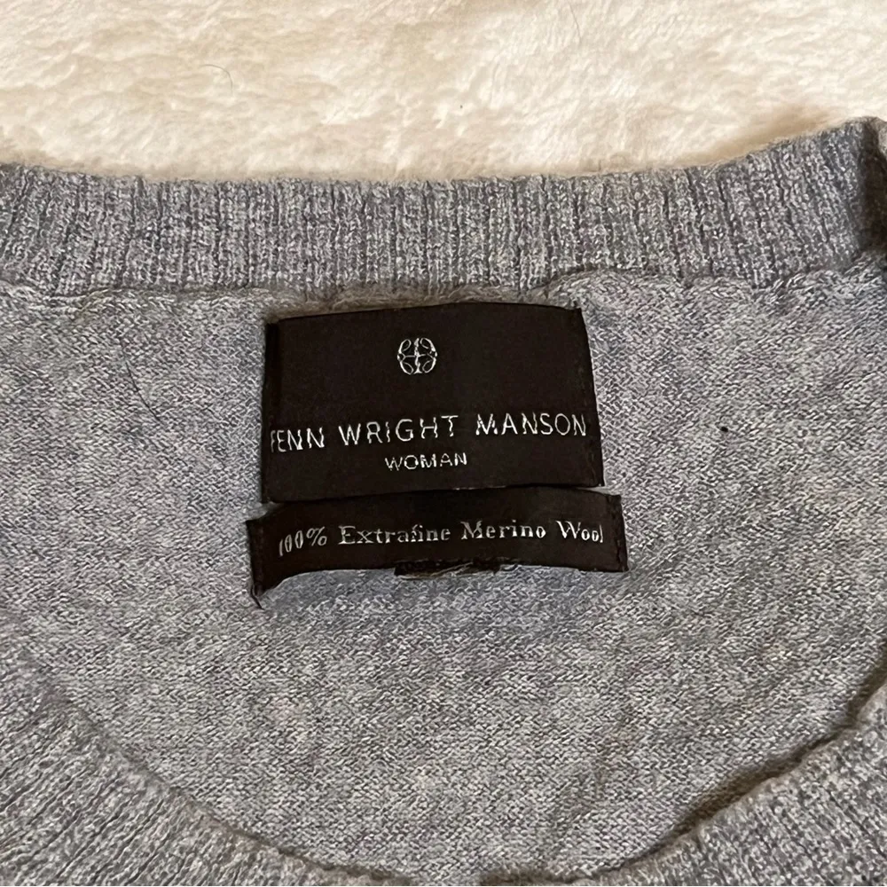 Fenn Wright Manson Merino Wool Grey Crew Neck Sweater Elbow Patches Size Small - Image 4
