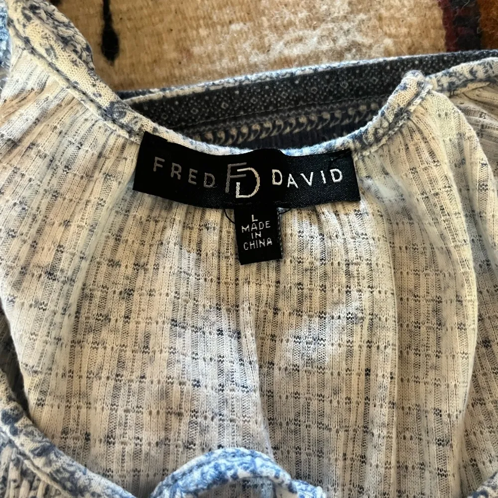 Like new blouse - Image 3