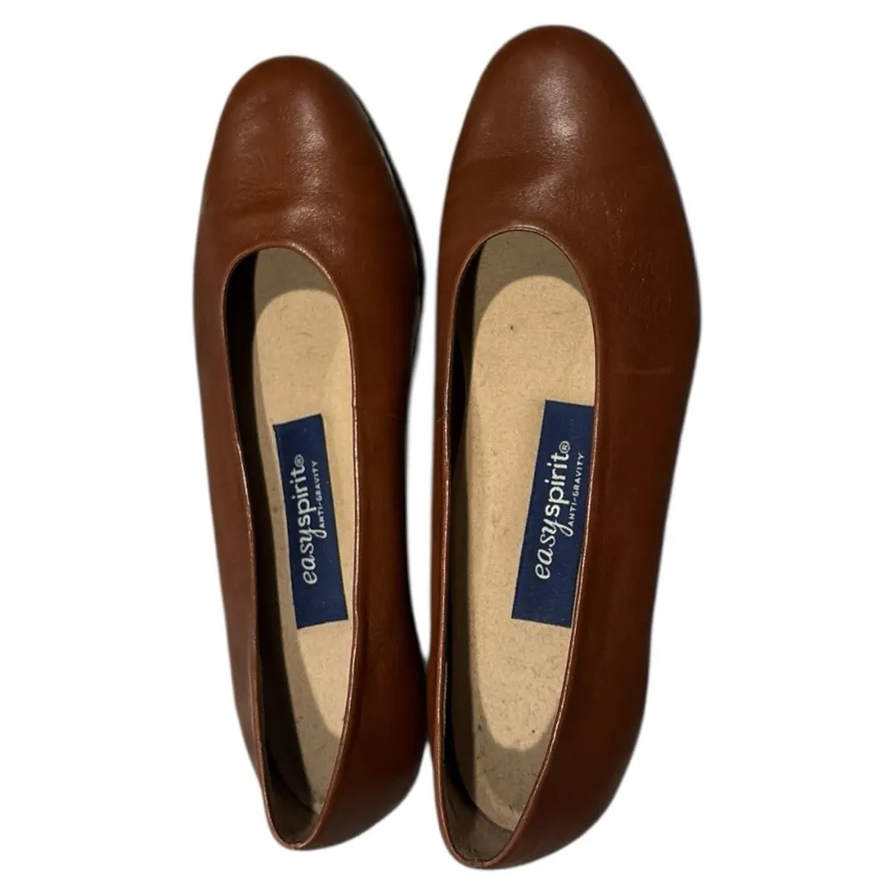Easy Spirit Brown Leather Flats Timeless Style - Image 2