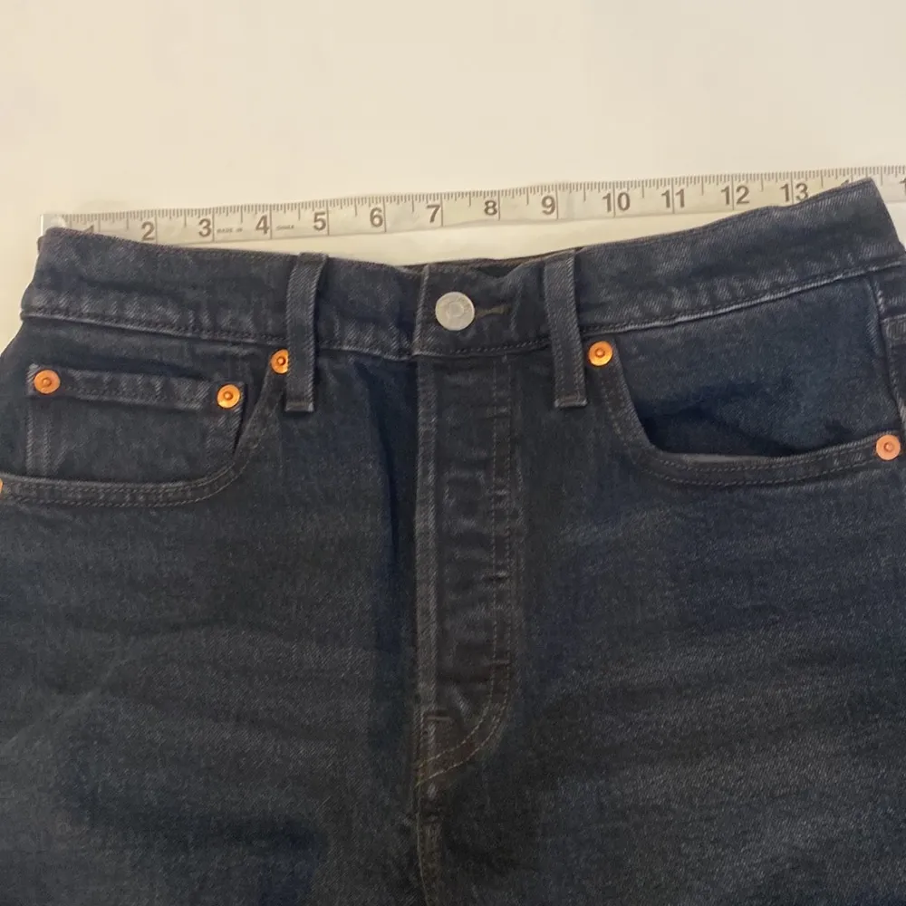 Levi’s Women’s Black 501 Distressed High Rise Denim Jeans EUC Sz 28 Short Cotton - Image 10