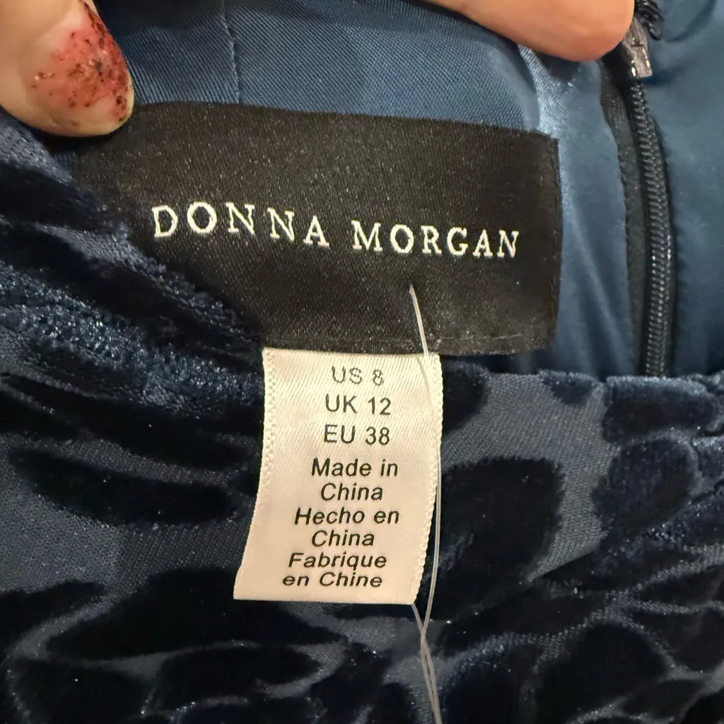NWT Donna Morgan Navy Floral Velvet Dress size 8 - Image 4