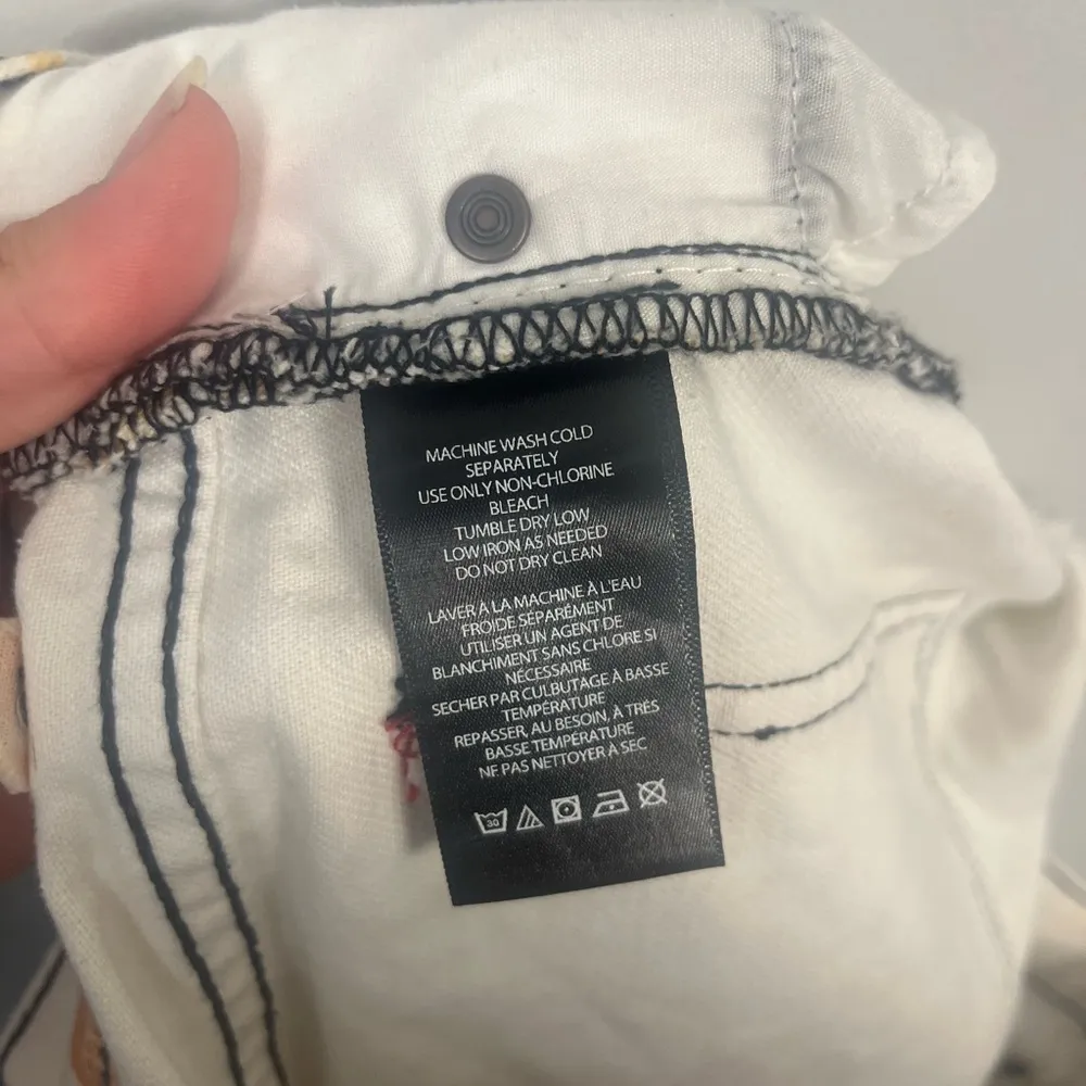 Urban Outfitters BDG Women's Size 32 Pitched Waist Beach Blanket Bingo Shorts - Image 5