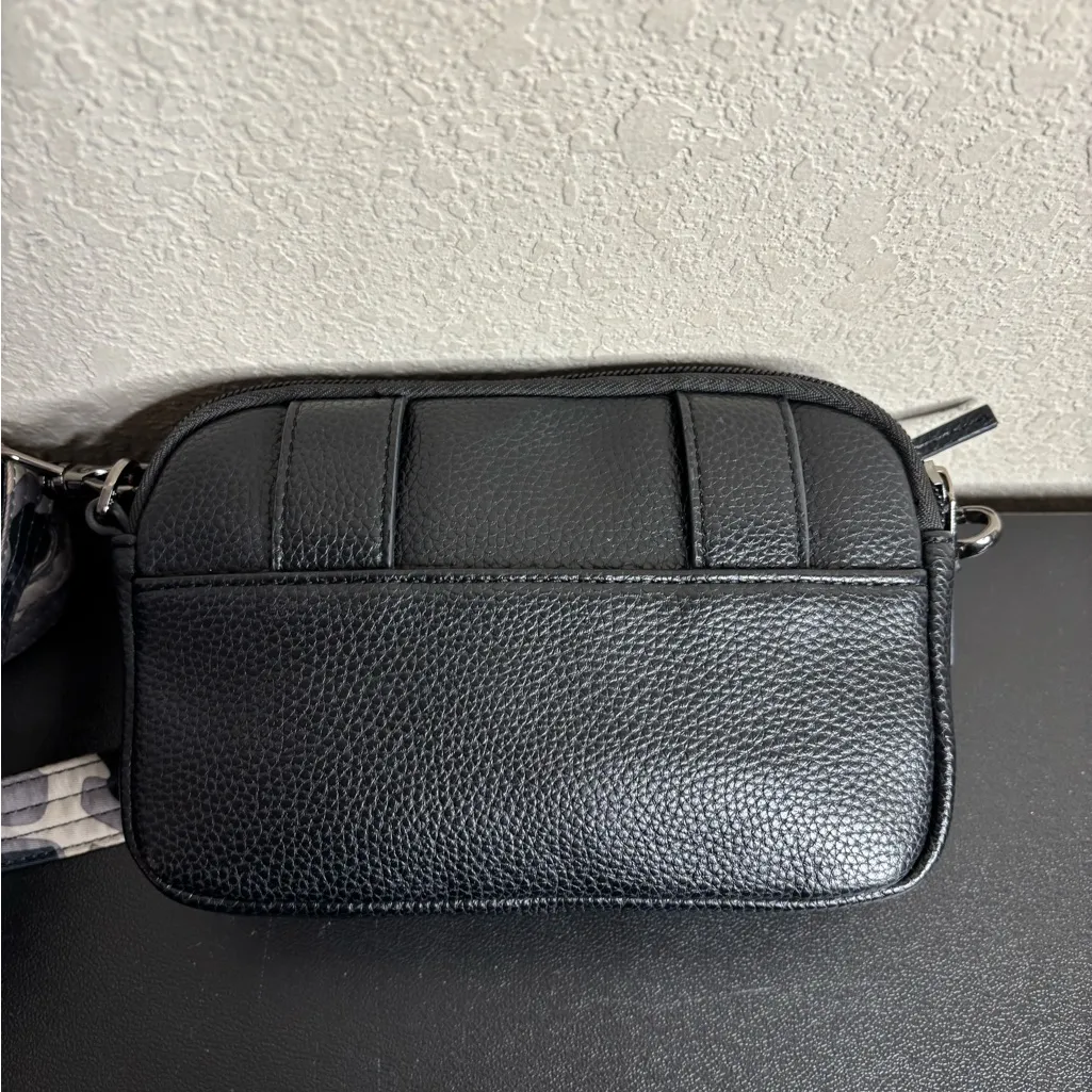 Lug Coupe Crossbody Black vegan leather Quilted Bag - Image 3