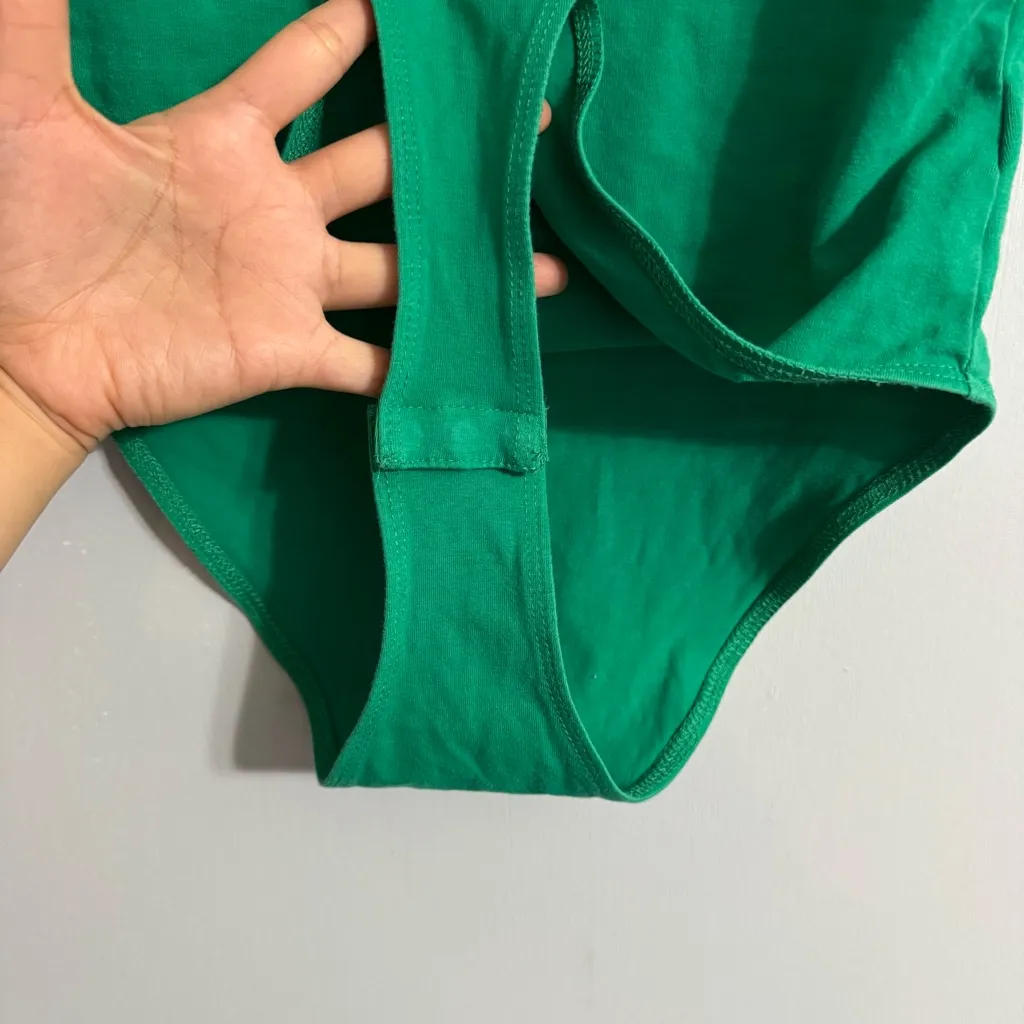 SHEIN Emerald Green Sleeveless Bodysuit Size Small - Image 4