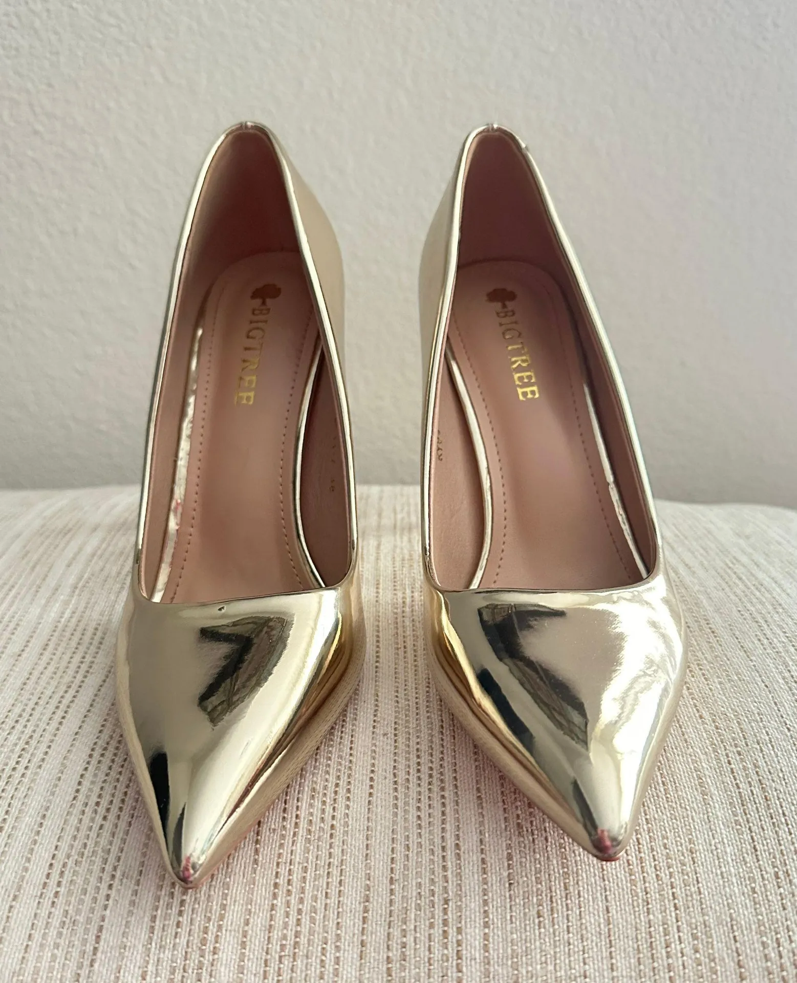 Party Gold Heels Size 8 - Image 2