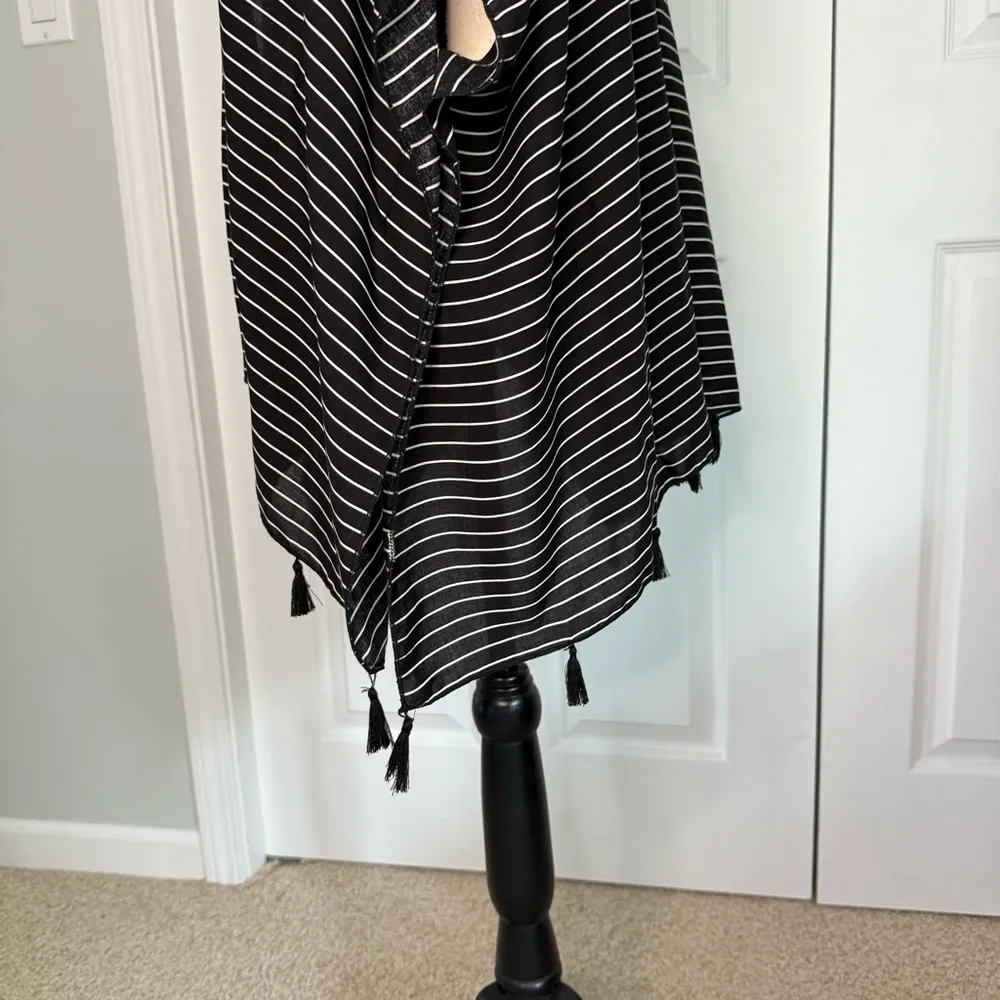 Black and White Striped Boho‎ Kimono cover up with Tassels OS cool flowy fabric Size undefined - Image 3