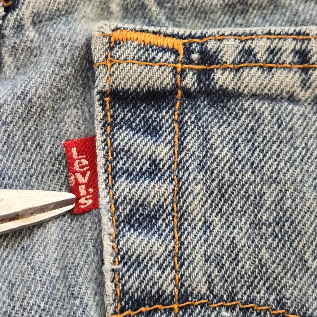 Levis 550 Denim Jean Shorts Relaxed‎ Fit Vintage Light Wash Size 12 - Image 12