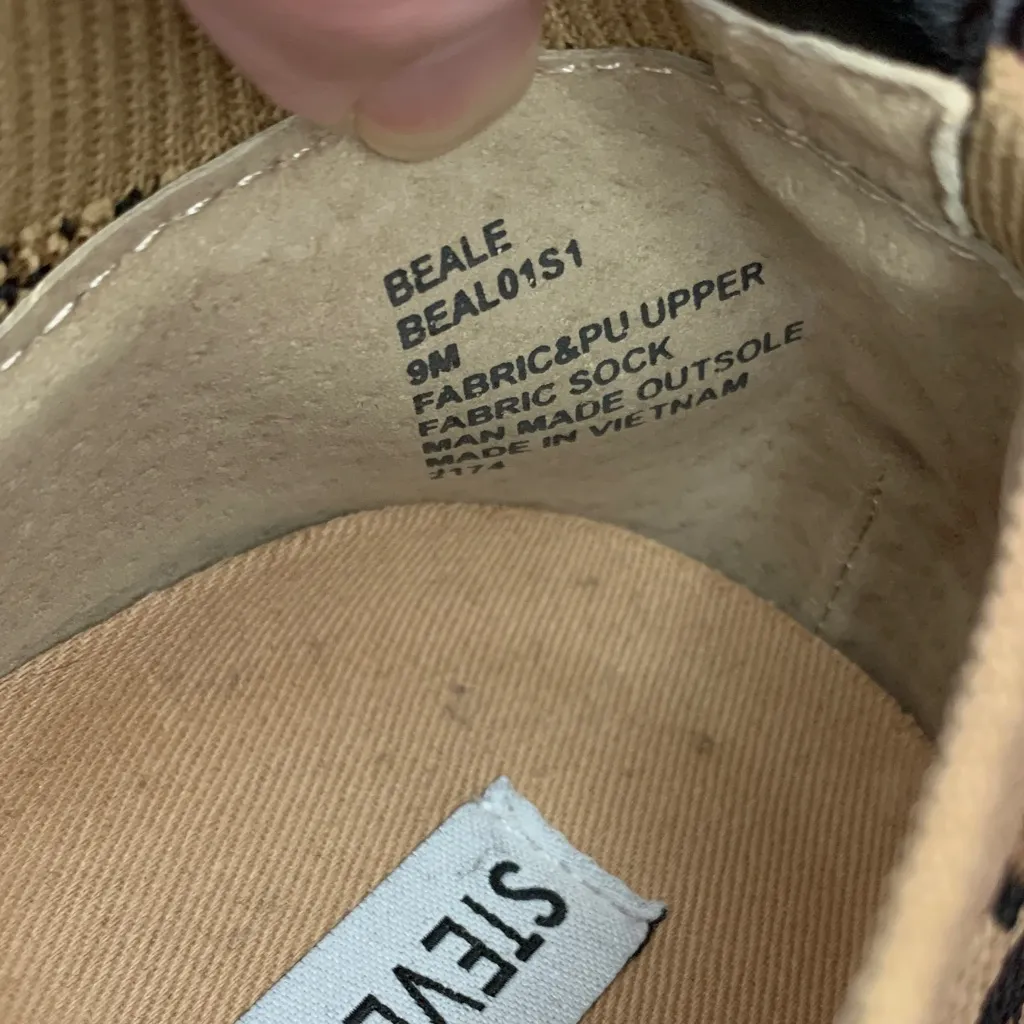 Steve Madden Tan and Black Animal Print Slip-Ons (273) - Image 10