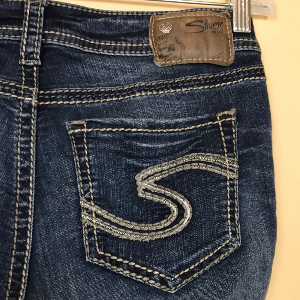 Silver Jeans Co. Women’s Suki Mid Super Skinny Dark Wash Denim Jeans - Image 10