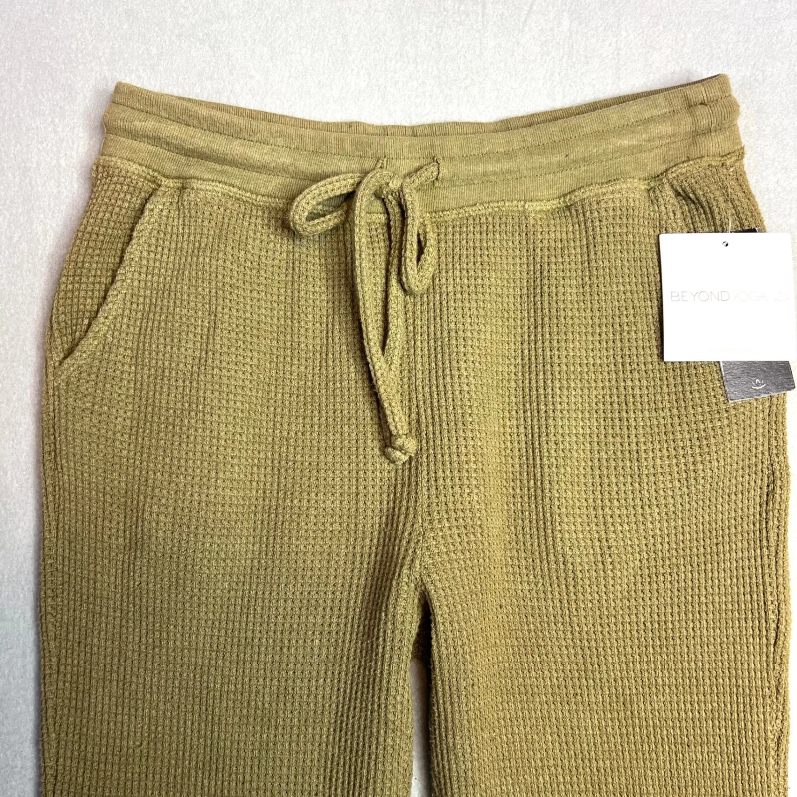 Beyond Yoga Weekend Sweatpant in Olive Size S Weekender Pant Waffle Knit NWT - Image 6