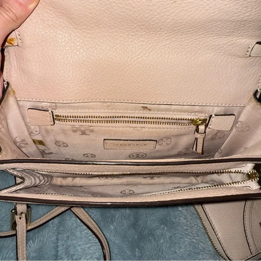 Tory Burch Pebbled Crossbody Bag & Matching Wallet - Image 3