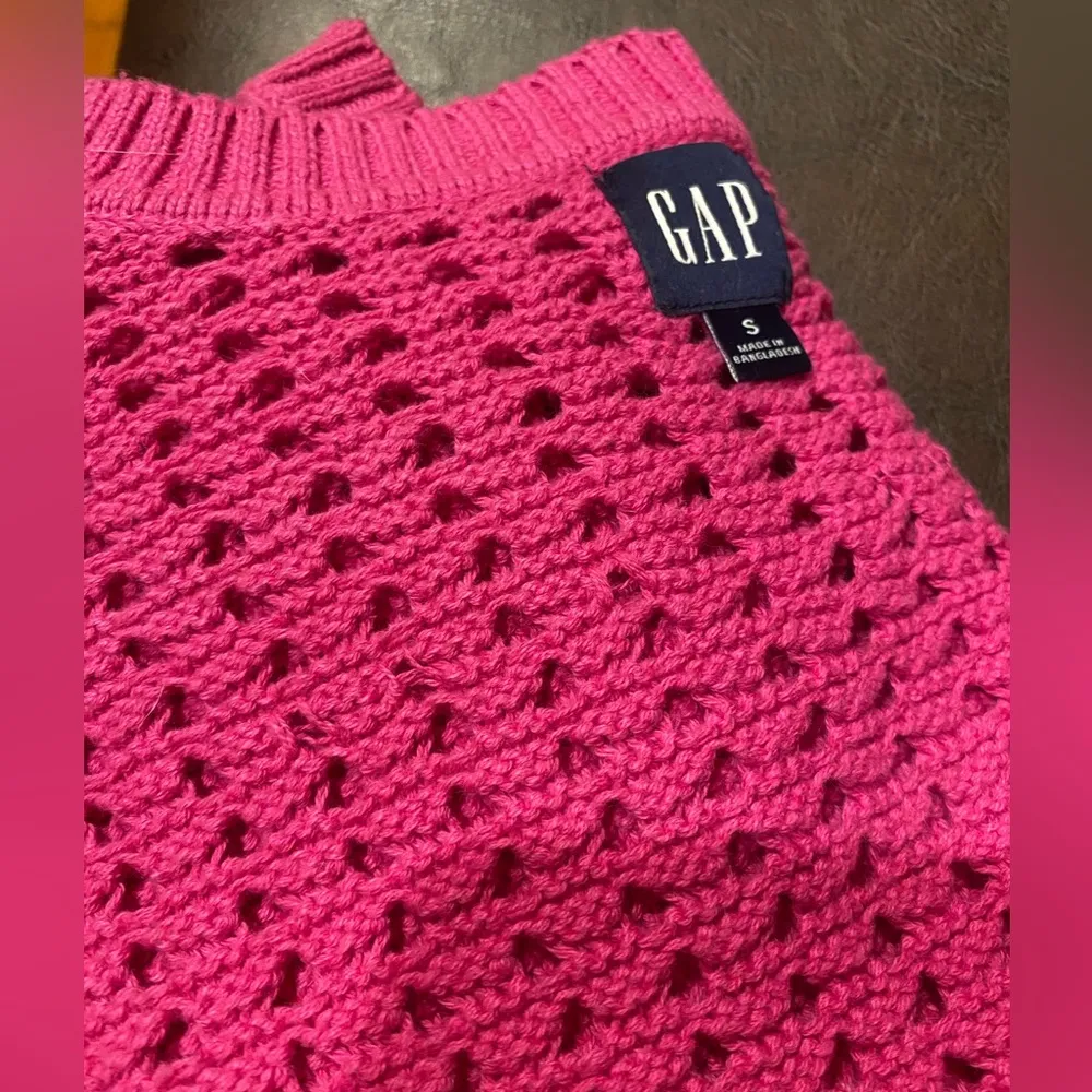 2 Pink Sweaters for the price of 1! Spring for PINK!  & Gap 🩷 NWOT - Image 5