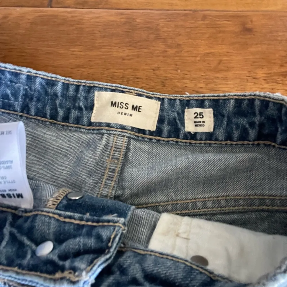 Miss Me Denim jean shorts - Image 3